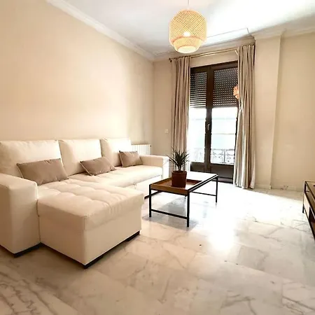 En Pleno Centro Con Aparcamiento Opcional Apartment