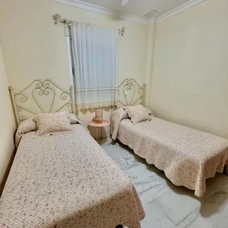 En Pleno Centro Con Aparcamiento Opcional Apartment