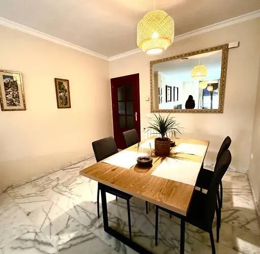 En Pleno Centro Con Aparcamiento Opcional *